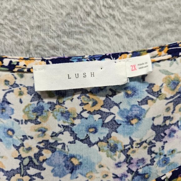 Lush 2X Navy Floral Blouse Square Neck Tie Crop Front Short Sleeve Light FLowy - Picture 3 of 7
